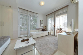  Apartments Sunny Home  Козино